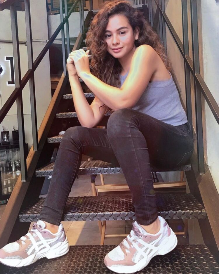 sahila hisyam feet 2