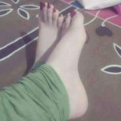 saima khan feet 5