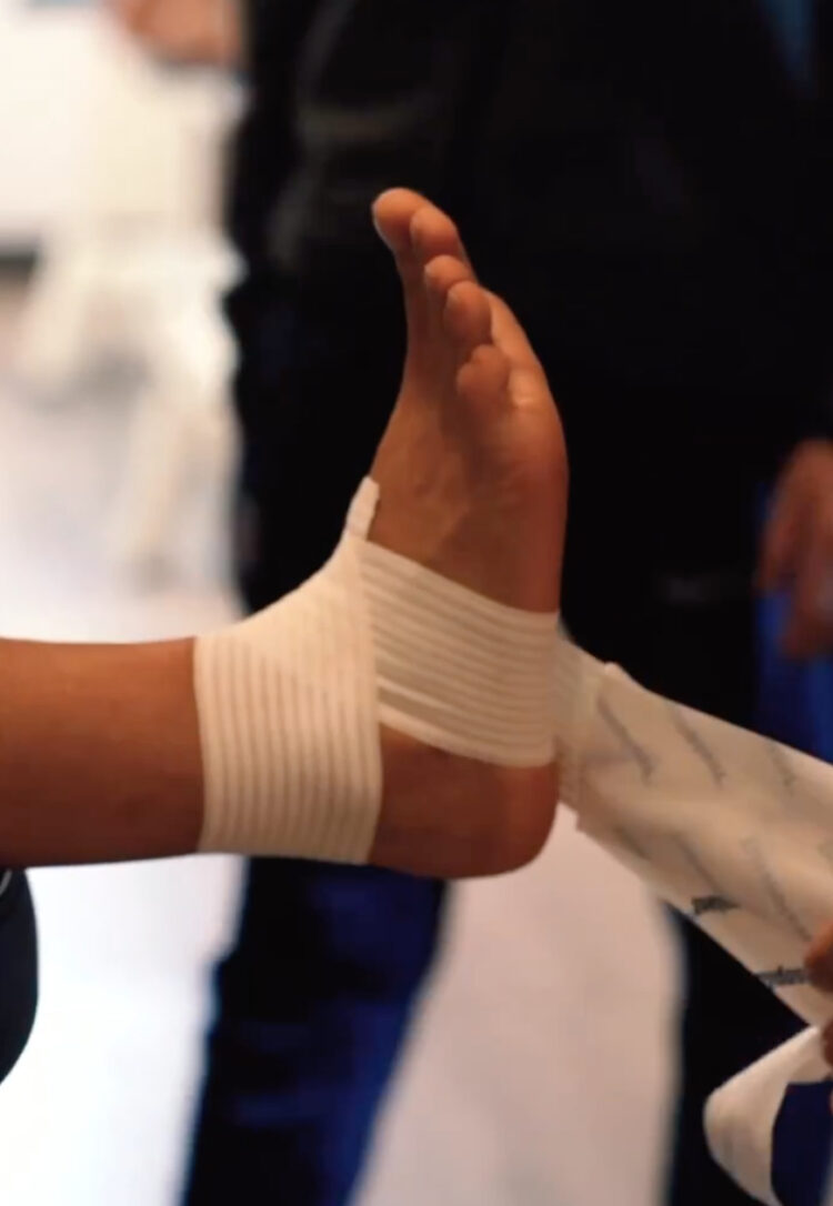 sakina karchaoui feet