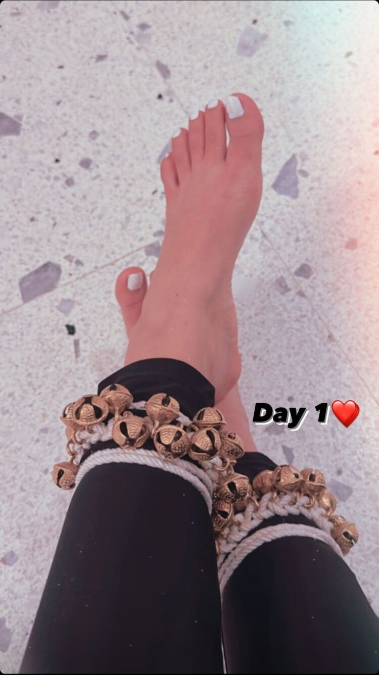 sakshi sharma feet 3