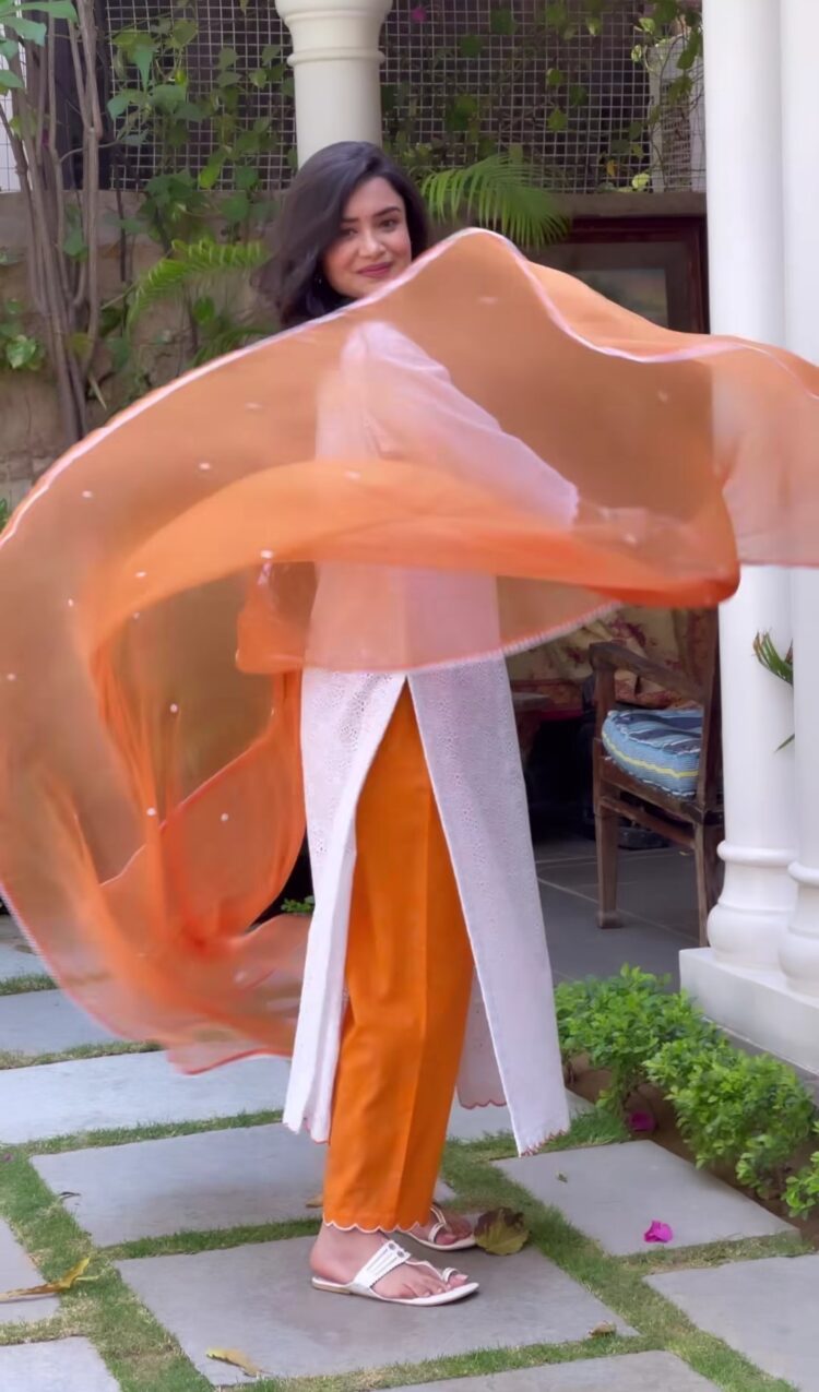 sakshi sharma feet 4