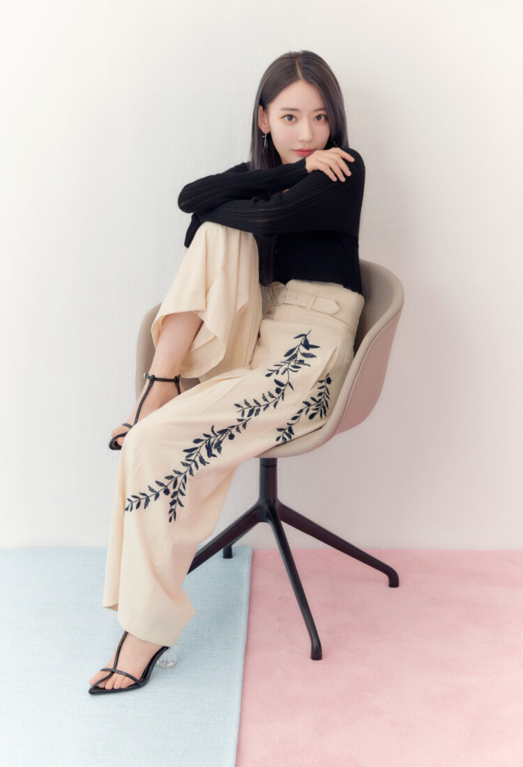 sakura miyawaki feet 1