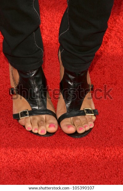 saleisha stowers feet 1
