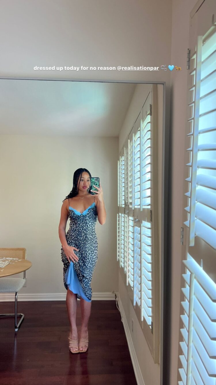 salem mitchell feet 6