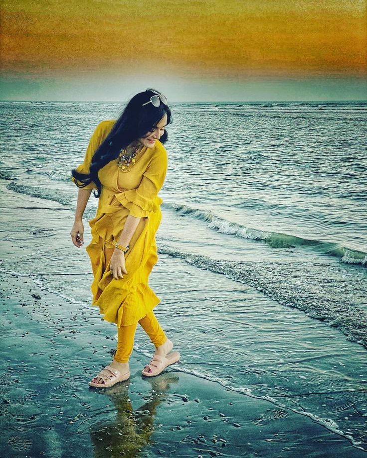 sallha khanam nadia feet 6