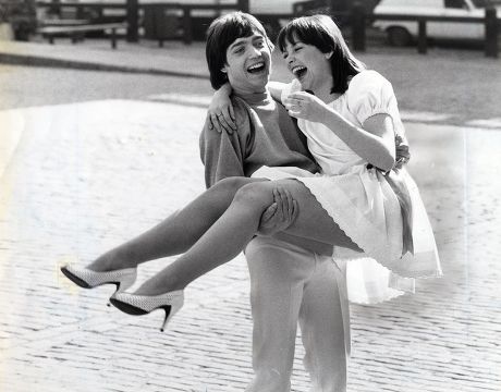 sally ann triplett feet 6