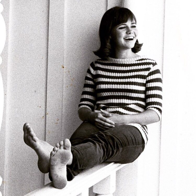 sally field feet 2