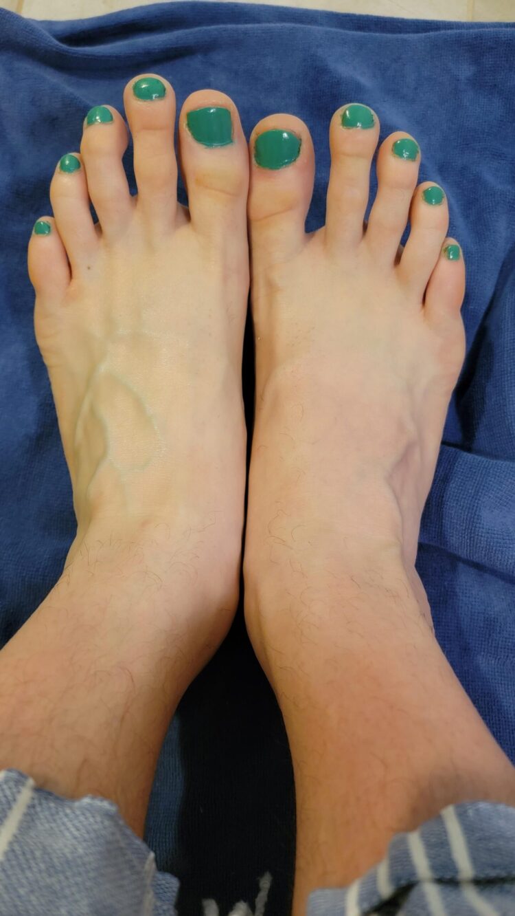 sally green feet 3 scaled