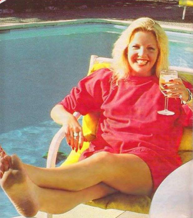 sally thomsett feet