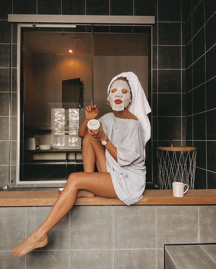 salma mitwally feet 3