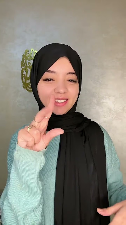 salmita corita feet 3