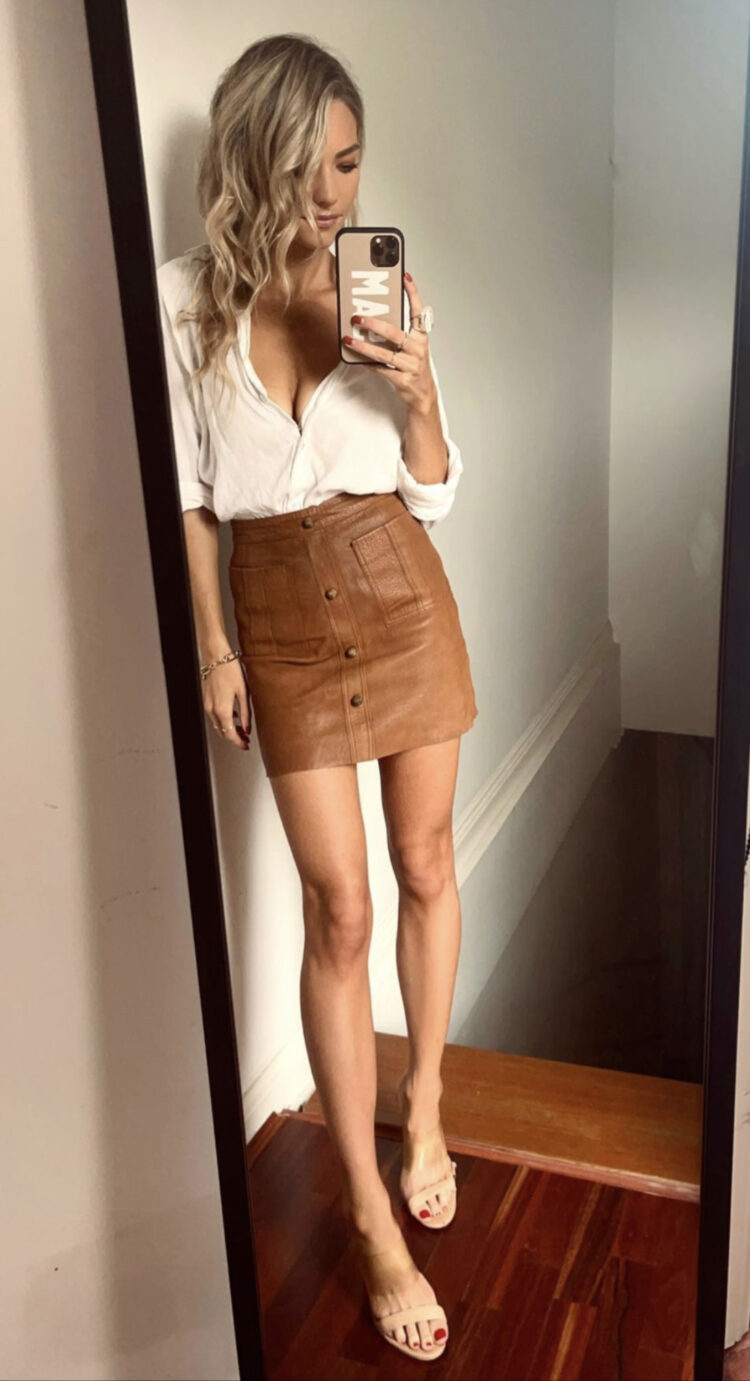 sam frost feet 4