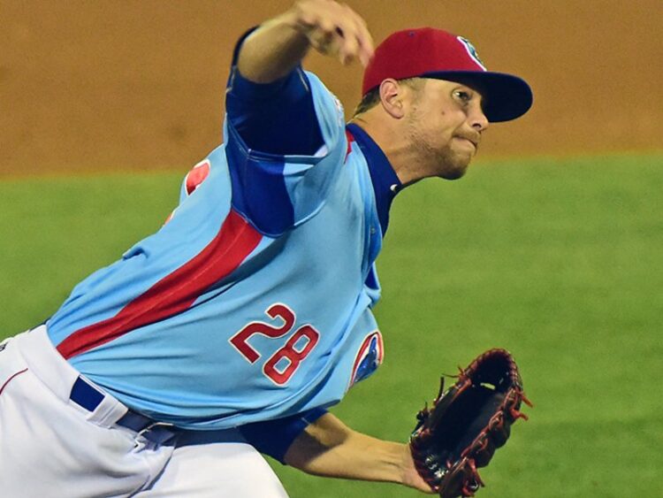 sam perakslis feet 6