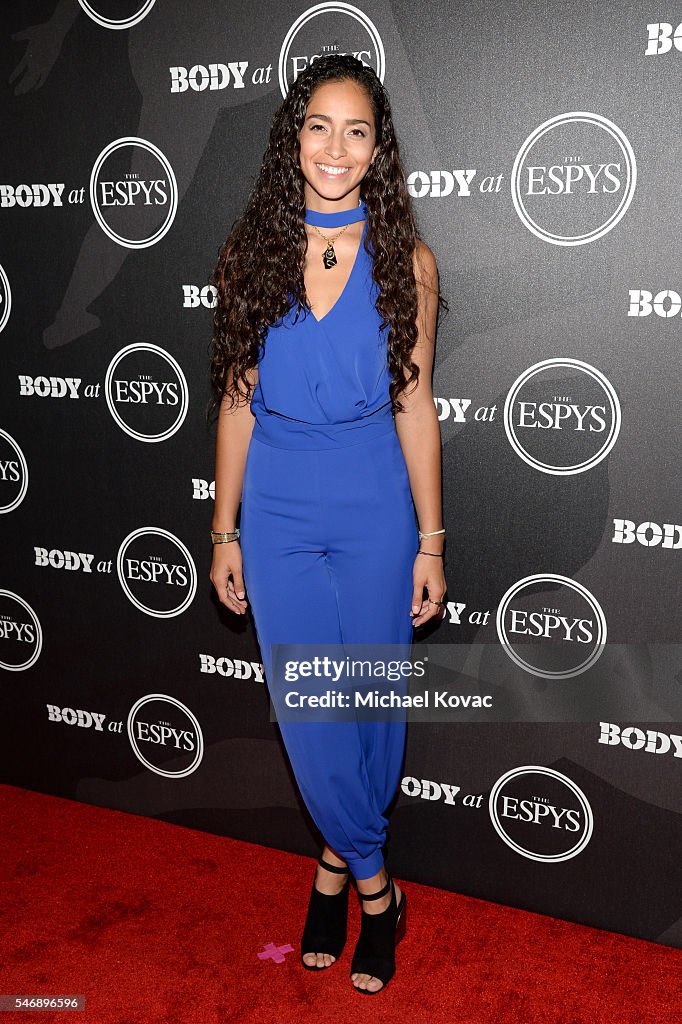 samantha bricio feet