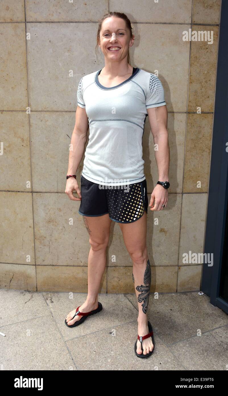 samantha briggs feet 5