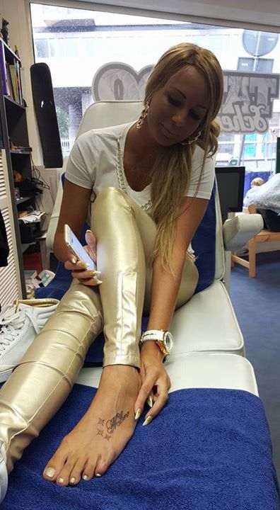 samantha de jong feet 2