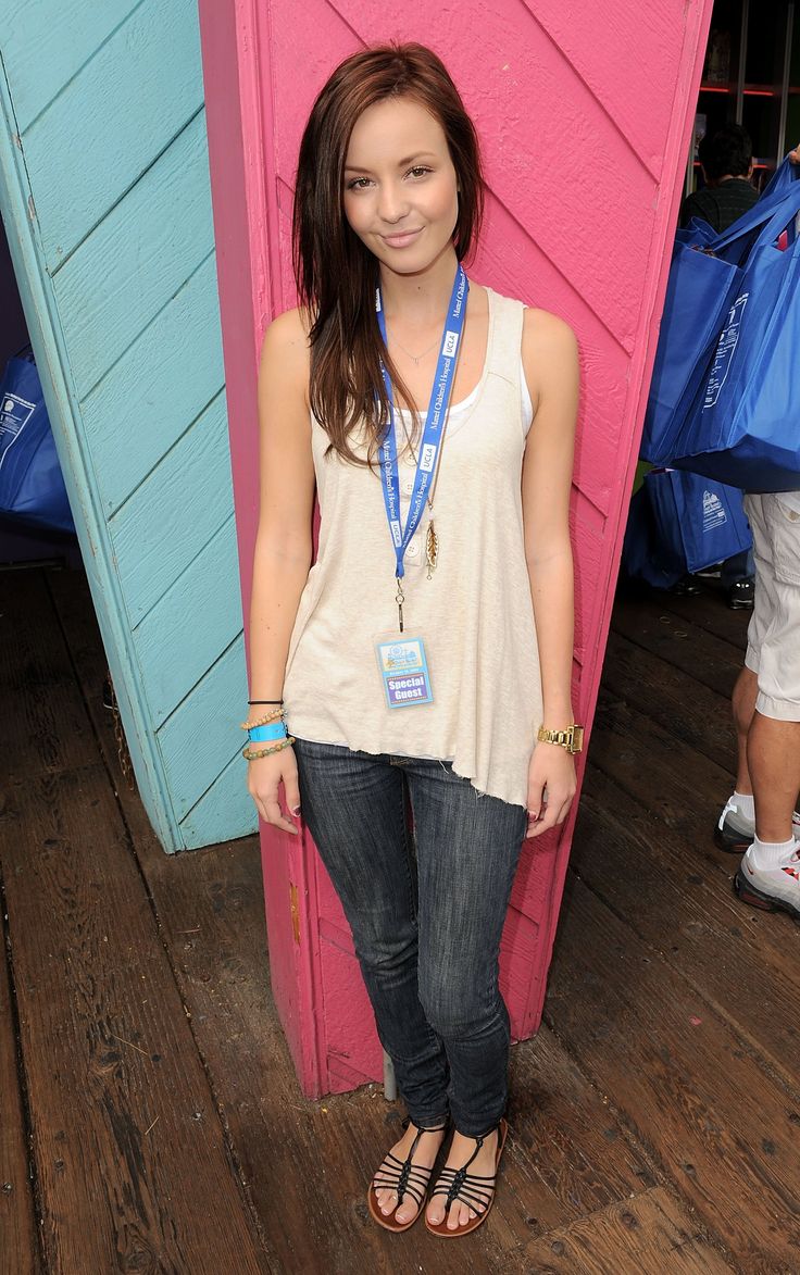 samantha droke feet 5