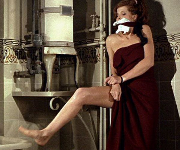 samantha eggar feet