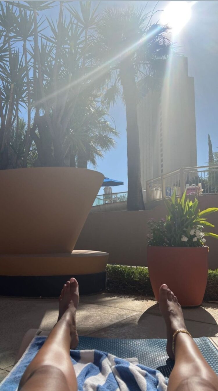 samantha ireland feet