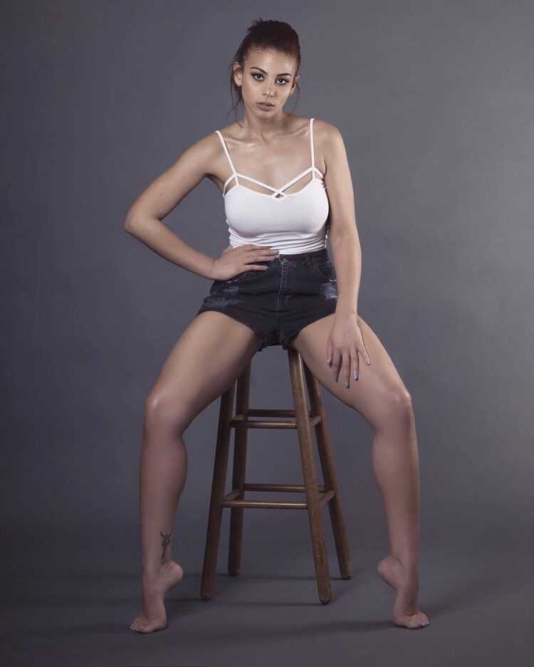 samantha johnson feet 1