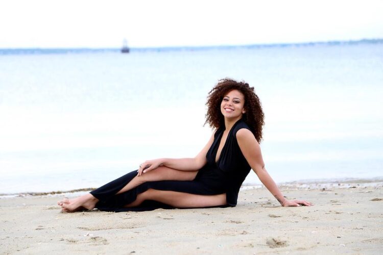 samantha johnson feet 4