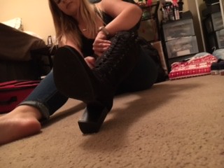 samantha mathews feet 1