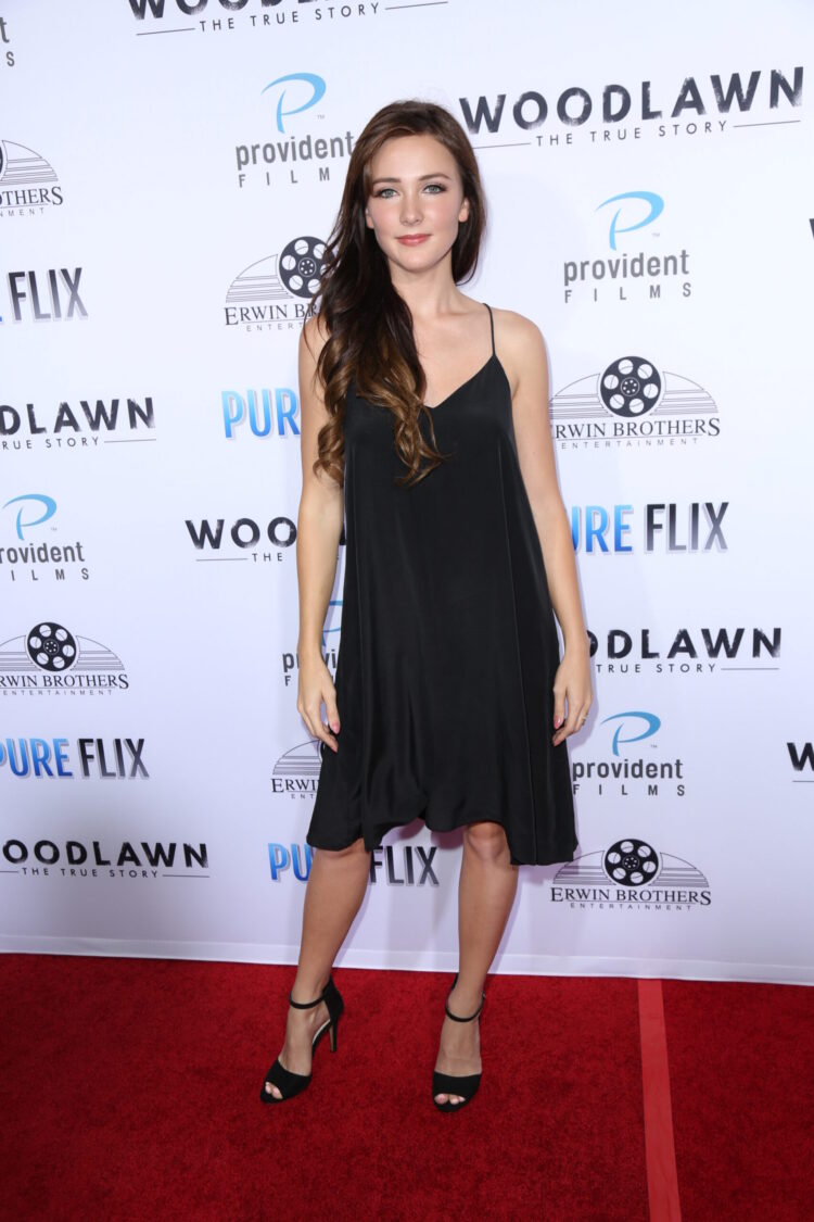 samantha munro feet scaled