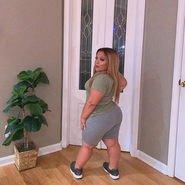 samantha ortiz feet 6