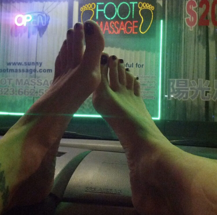 samantha phillips feet 1