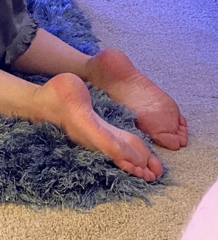 samantha quek feet 5