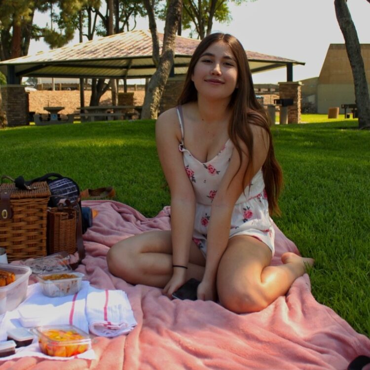 samantha sanchez feet 1