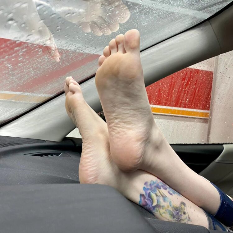 samantha stuckmann feet 1