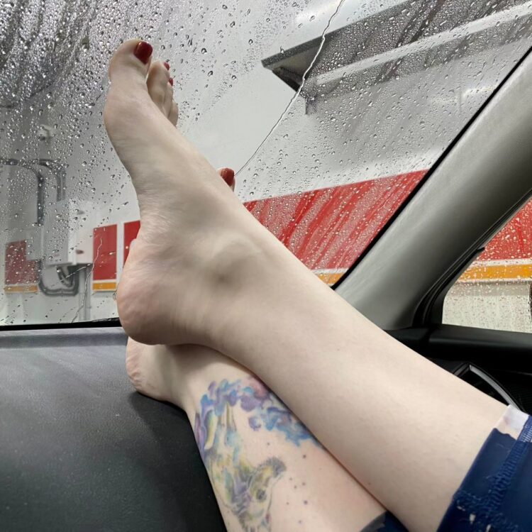 samantha stuckmann feet 2