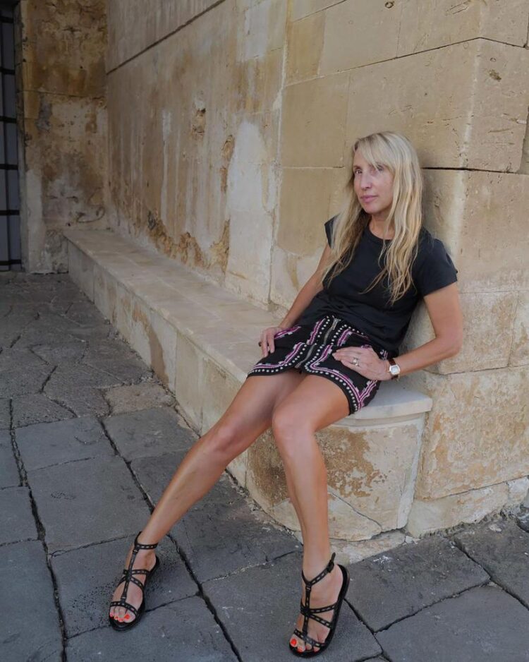 samantha taylor feet 4