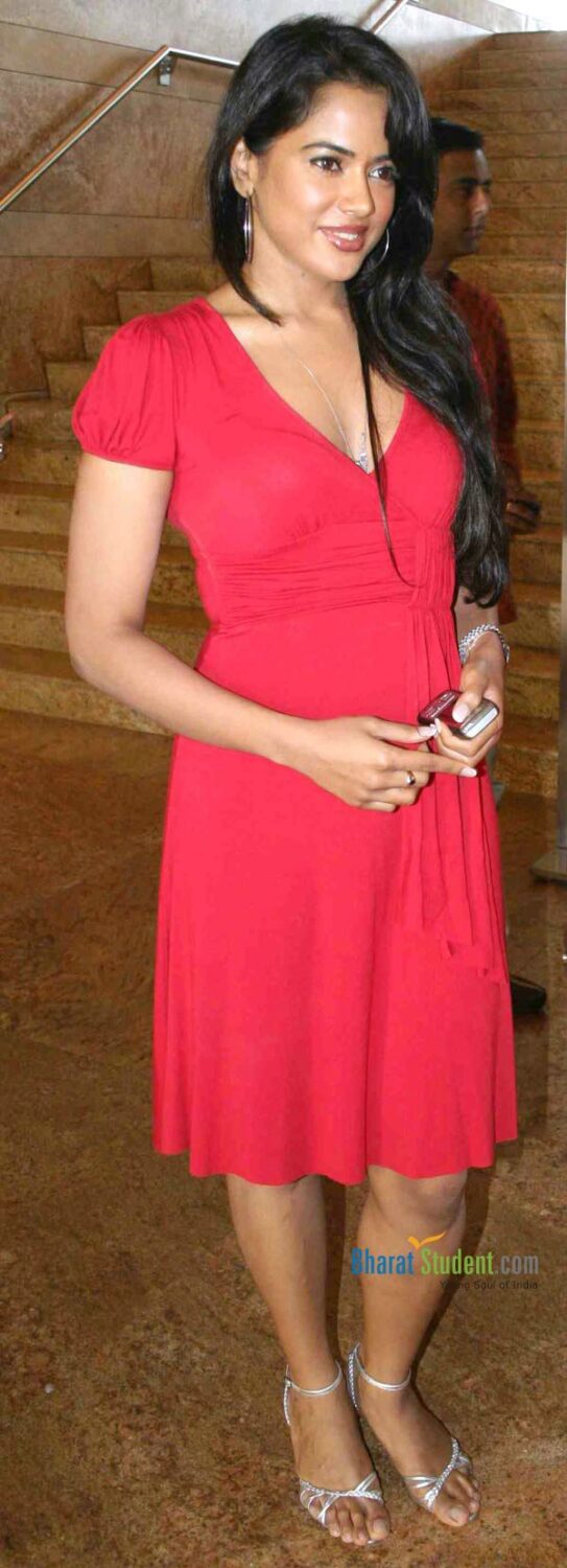 sameera reddy feet 6