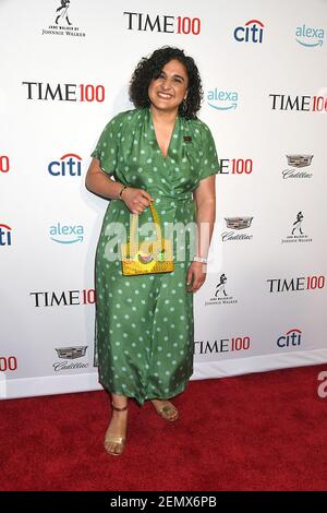 samin nosrat feet 1