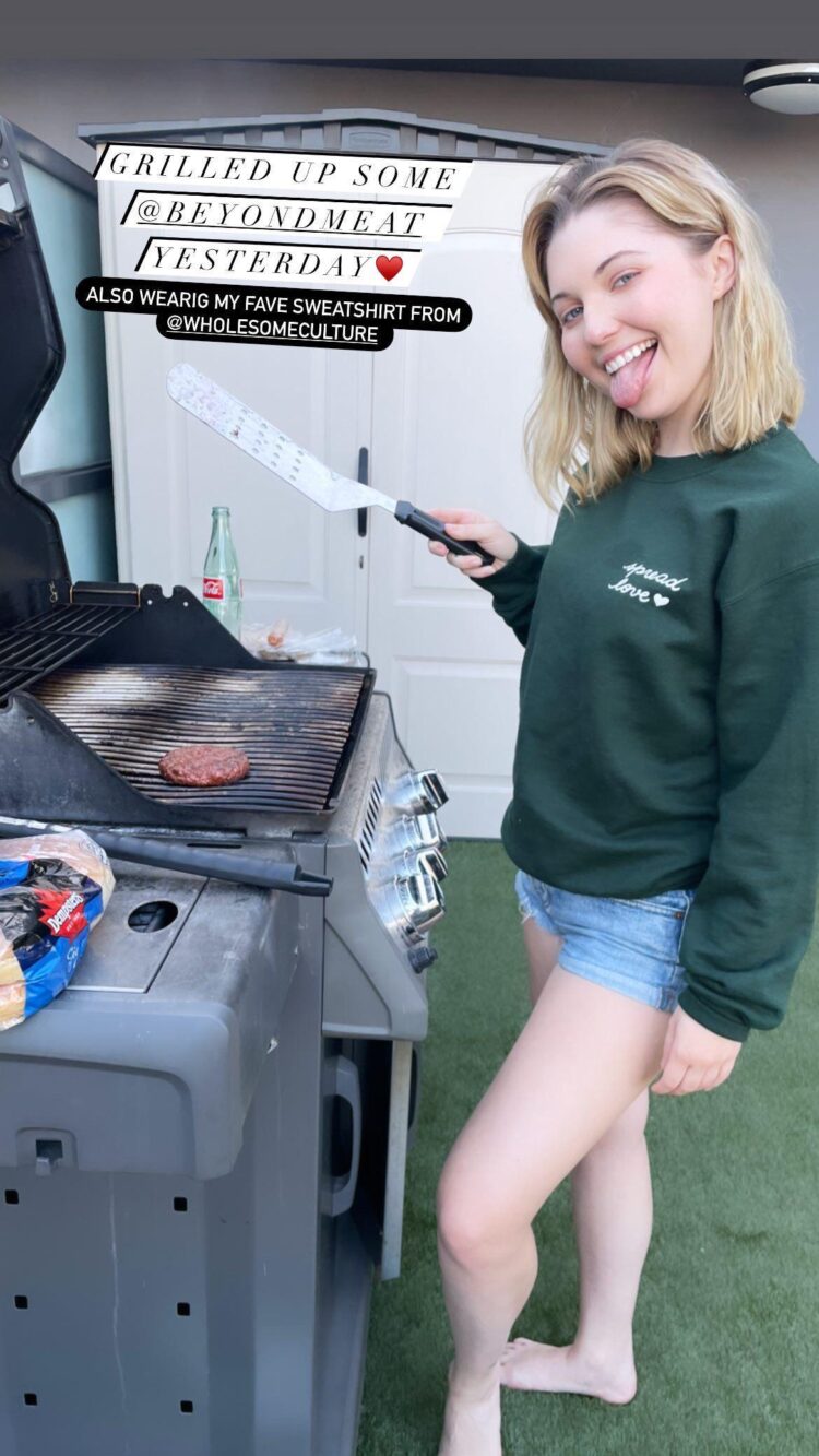 sammi hanratty feet 1