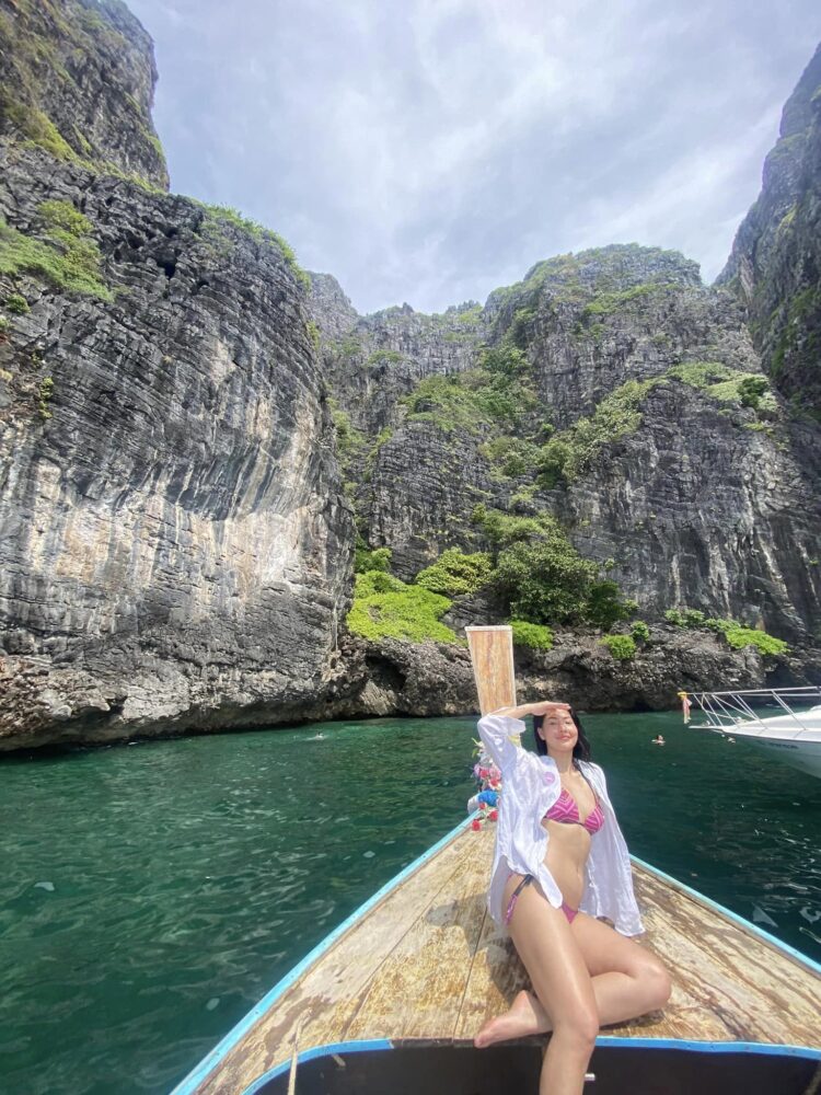 samragyee rajya laxmi shah feet 3