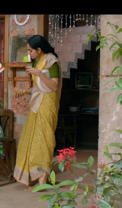 samvrutha sunil feet 3