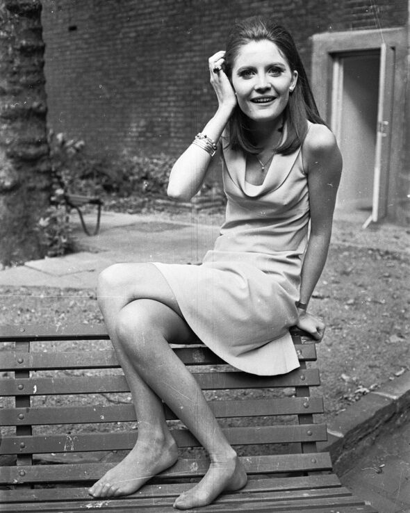 sandie shaw feet 2