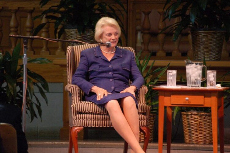 sandra day oconnor feet
