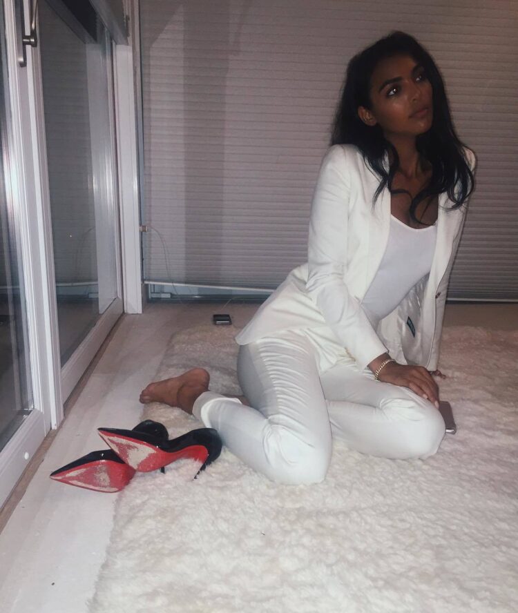 sandra shehab feet 3