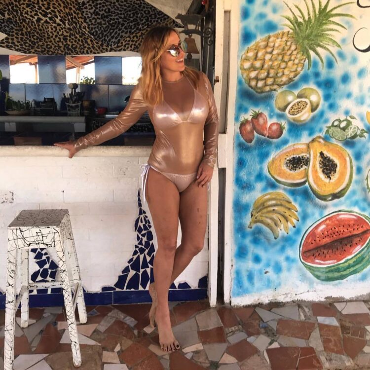 sandra villanueva feet 4