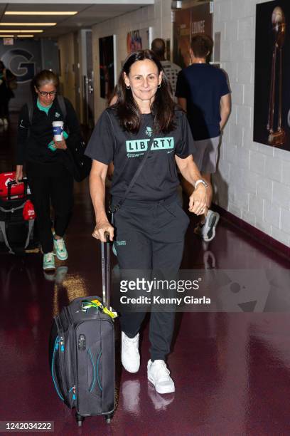 sandy brondello feet 6