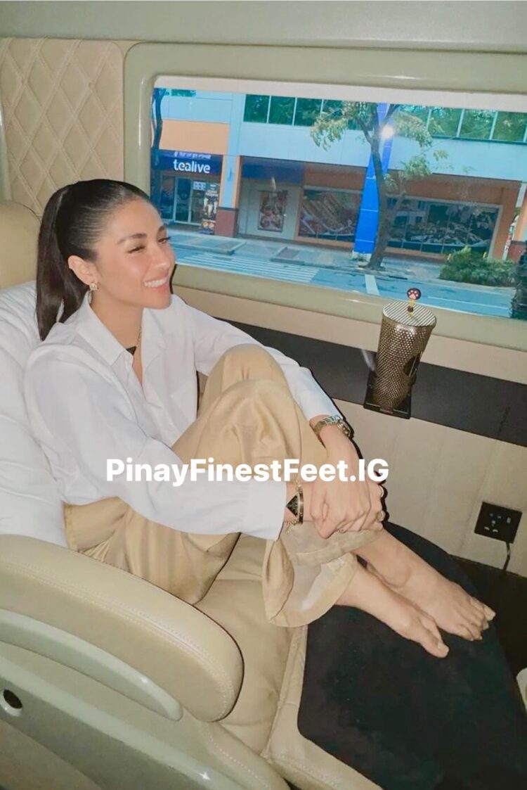 sanya lopez feet 1