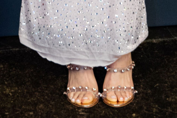 saoirse ronan feet 6