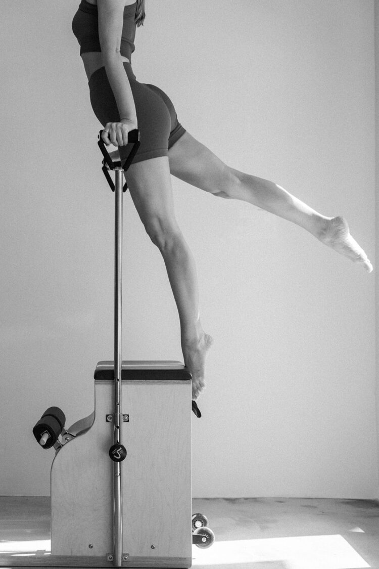 sapphire studio feet 3