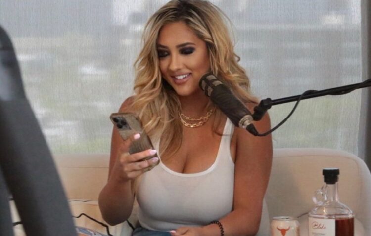 sara blake cheek feet 1