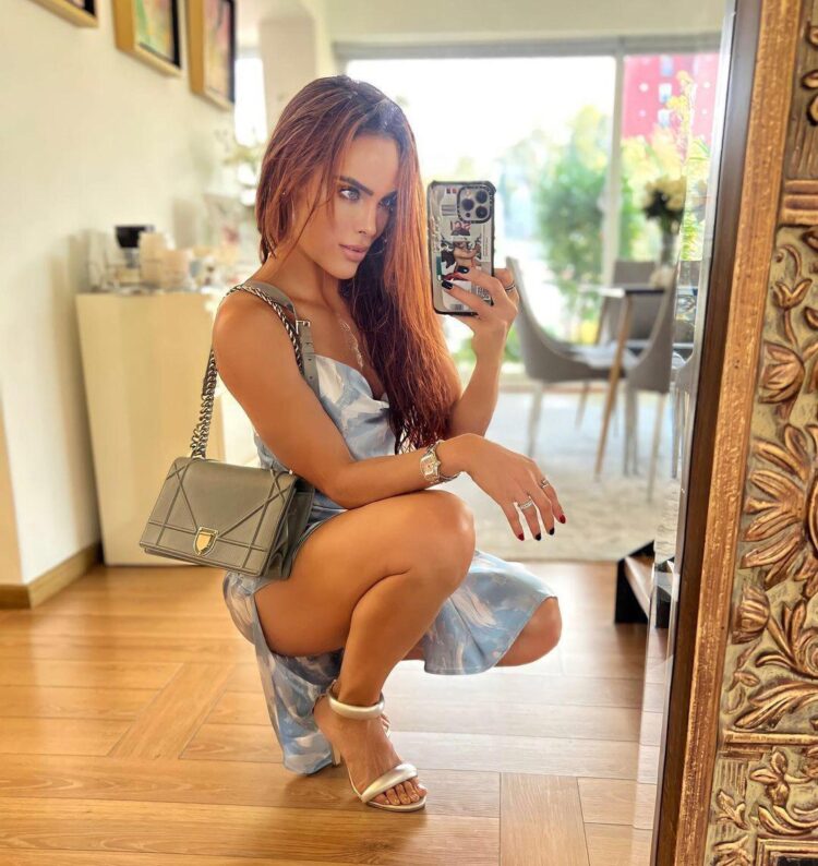 sara corrales feet 4