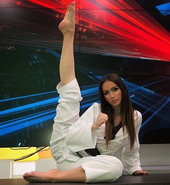 sara damnjanovic feet